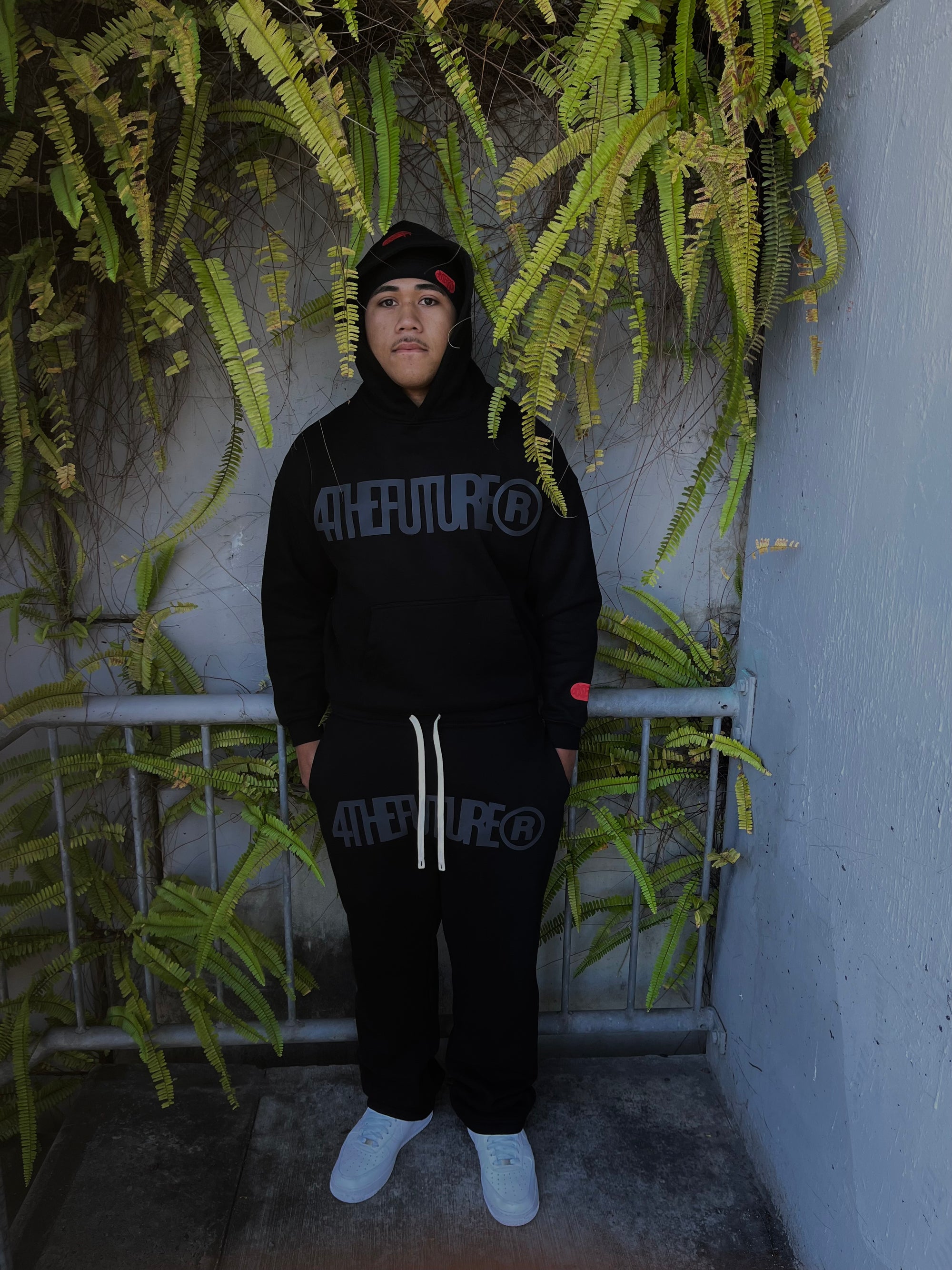 4THEFUTURE OVERSIZED HOODIE - BLACK